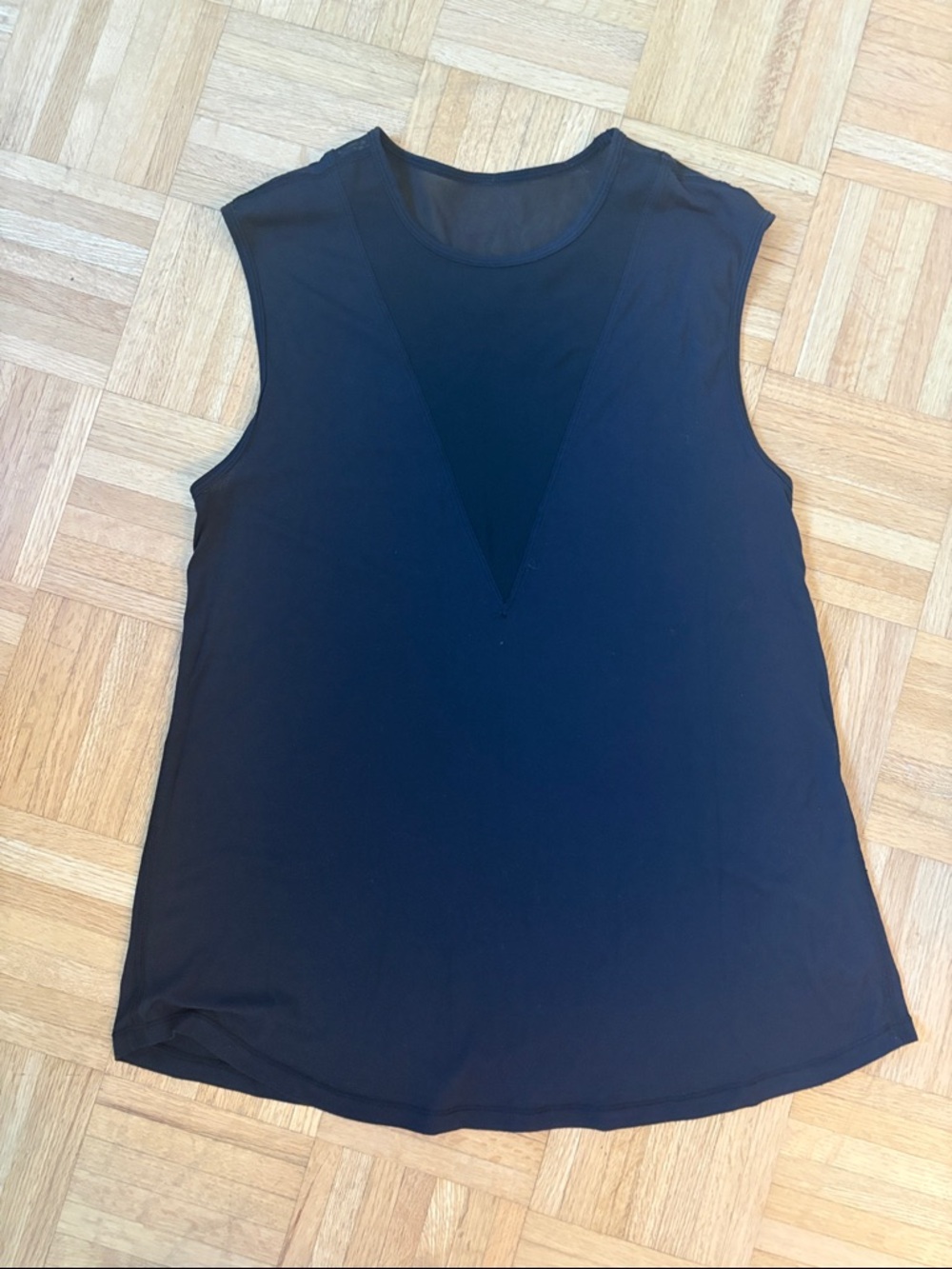 Lululemon Black Sleeveless Mesh Detail V-Neck Women’s Top